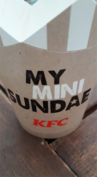 Mini sundae MegaBox KFC