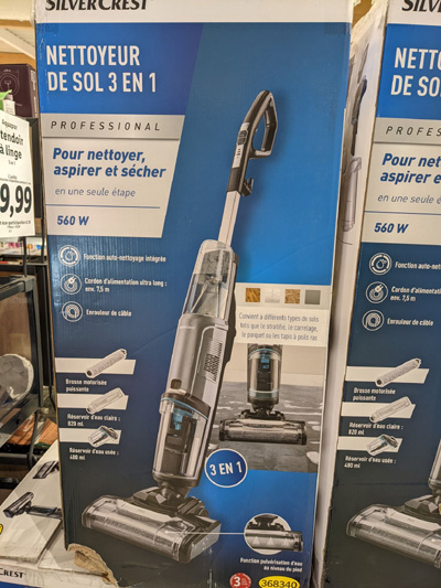 Boite du nettoyeur de sol 3-en-1 Silvercrest vu en magasin