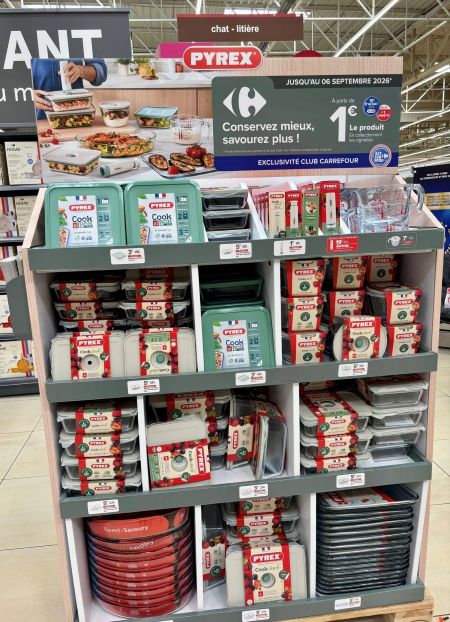 Pr�sentoir Pyrex vignette Carrefour (vu en supermarch�)